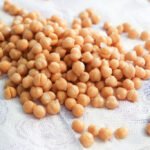 Rinsed chick peas garbanzo beans on a paper towel