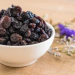 Uvas pasas tazon